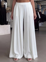 Flattering Flowy And Drapey Pleated Wide-leg Pants