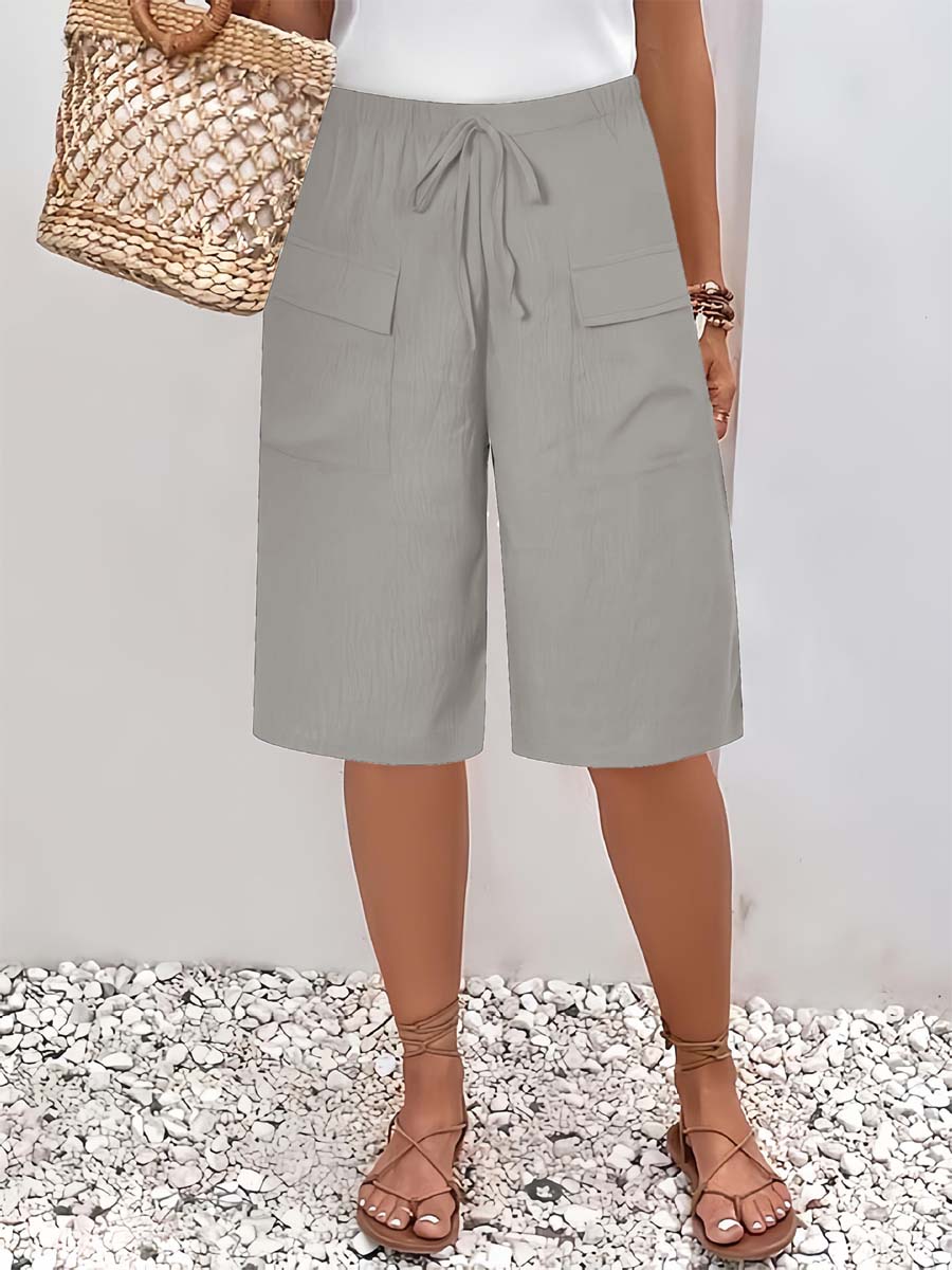 Women's Solid Color Stylish Loose-fit Pockets Casual Short Pants