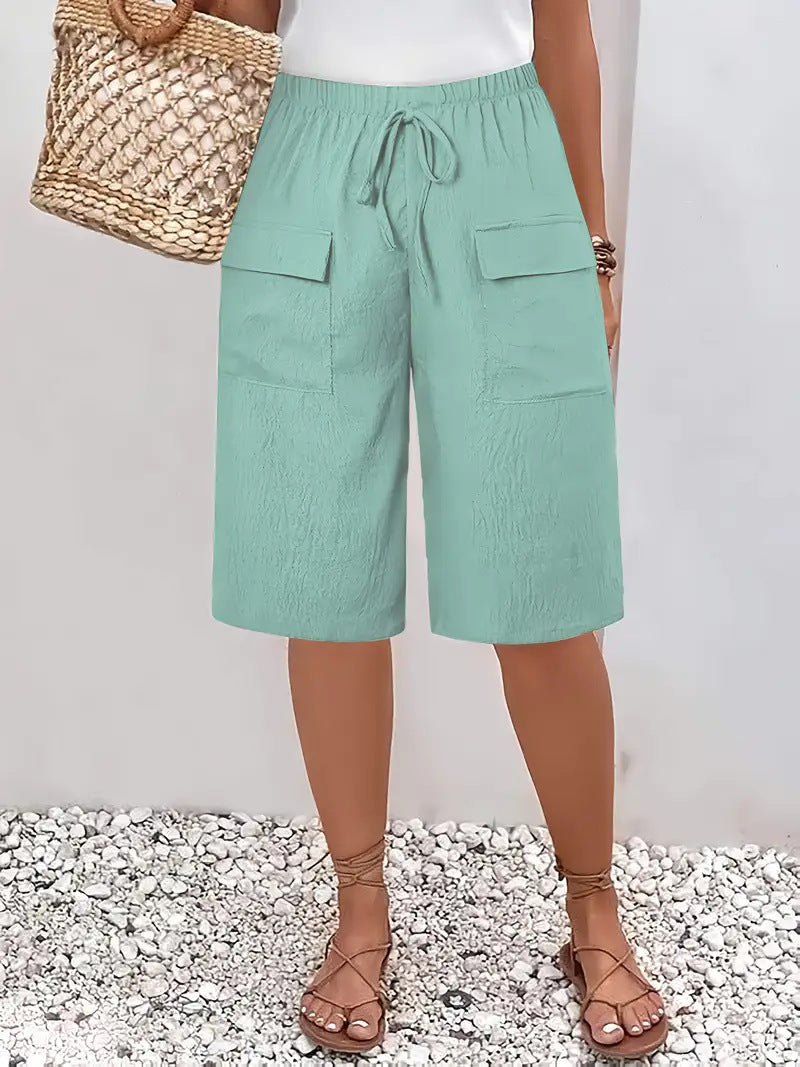 Women's Solid Color Stylish Loose-fit Pockets Casual Short Pants
